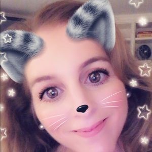 Meet your Posher, Deanna